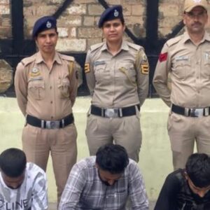 पुलिस ने कॉर्पोरेट स्टाइल में चल रहे ड्रग सिंडिकेट पकड़ा:पंजाब के अंतरराज्यीय ‘सहोता गैंग’ का भंडाफोड़, रिटायर पुलिस कर्मियों के बेटे व रईसजादों सहित 22 गिरफ्तार