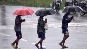 केरल में कल पहुंचेगा मानसून, 15 से ज्यादा राज्यों में आंधी-तूफान के साथ बारिश की चेतावनी; राजस्थान-कश्मीर में गिरेंगे ओले​on June 3, 2026 at 2:25 am