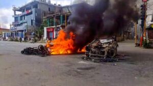 मणिपुर में नागा समुदाय के 6 शव मिलने से हड़कंप, इंफाल में फिर भड़की हिंसा, पुलिस ने दागे आंसू गैस के गोले​on June 11, 2026 at 1:11 am