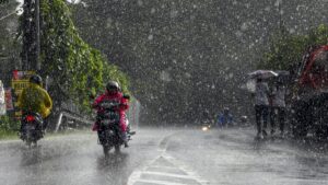 केरल से आगे बढ़ा मानसून, जानिए दिल्ली-NCR और UP में कब आएगा? IMD ने दिया ताजा अपडेट, गर्मी से मिलेगी राहत​on June 7, 2026 at 3:24 am