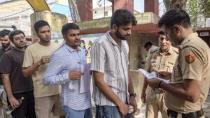 NEET Re-Exam: सॉल्वर गैंग का भंडाफोड़, बायोमेट्रिक कंपनी के कर्मियों के साथ मिलकर रचा था पूरा खेल; अब तक 30 गिरफ्तार​on June 23, 2026 at 11:23 am