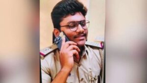 मर्डर केस की जांच की आड़ में नाबालिग लड़कों से गंदी हरकतें! आरोपी पुलिस सब-इंस्पेक्टर गिरफ्तार​on June 30, 2026 at 5:24 am