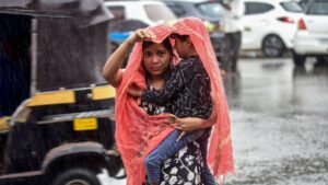 आज का मौसमः 70 किमी की स्पीड से आंधी, देश में उत्तर से लेकर दक्षिण तक बारिश के आसार, जानिए अपने इलाके का हाल​on June 2, 2026 at 2:13 am