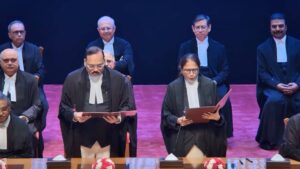 सुप्रीम कोर्ट में 5 नए जजों को CJI ने दिलाई शपथ, वी मोहना बार से सीधे जज बनने वाली दूसरी महिला वकील बनीं​on June 2, 2026 at 6:36 am