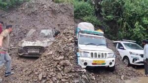 बंगाल-सिक्किम में भारी बारिश की चेतावनी, शिमला में सड़कें जलमग्न, अब यूपी-राजस्थान में होगी मानसून की एंट्री​on June 27, 2026 at 3:09 am