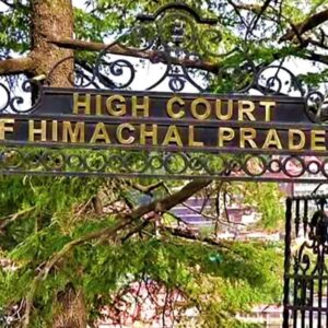 हिमाचल हाईकोर्ट ने स्कूल प्रबंधन से मांगा जवाब:शिक्षा मंत्री बिल्डिंग का नहीं कर पाए उद्घाटन; छात्रों को शिफ्ट नहीं करने पर जताई नाराजगी