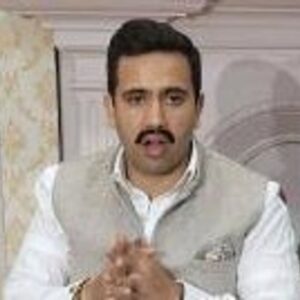 PWD मंत्री विक्रमादित्य के कार्यक्रम से नदारद अधिकारियों को नोटिस:चीफ इंजीनियर समेत तीन अफसरों पर गिर सकती है गाज, चौपाल नहीं पहुंचे थे अधिकारी