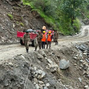 सेना चंबा-भरमौर NH पर बनाएगी बेली ब्रिज:NHAI के अफसरों के साथ किया निरीक्षण; सुरक्षित और सुगम होगा आवागमन