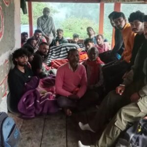 भरमौर में नाले की पुलिया बही, फंसे श्रद्धालु:छंडोले वाली माता मंदिर में दर्शन कर लौट रहे थे, NDRF की दूसरी टीम पहुंची, कई को किया रेस्क्यू