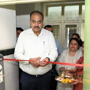 आयुर्वेदिक अस्पताल रामपुर को दी बायोकेमिस्ट्री एनालाइज़र:एसजेवीएन फाउंडेशन ने सीएसआर के तहत दी सौगात, मरीजों को मिलेगी राहत