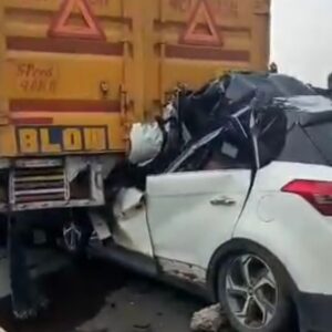 मोहाली में कैंटर से टकराई कार:नवविवाहित दंपती समेत 3 की मौत; जींद से ऊना लौट रहा था परिवार