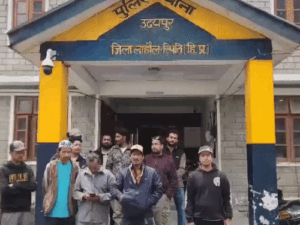 कुल्लू की याशिका ठाकुर पर लाहौल स्पीति में FIR:सोशल मीडिया में आपत्तिजनक टिप्पणी पर विवाद; ट्राइबल जिला के लोग भड़के, पुलिस जांच में जुटी