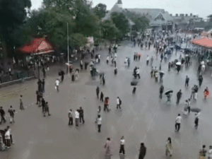 हिमाचल में आज-कल भारी बारिश का रेड अलर्ट:फ्लैश फ्लड और लैंडस्लाइड का खतरा, सतर्क रहने की एडवाइजरी; 4 जिलों में स्कूल बंद