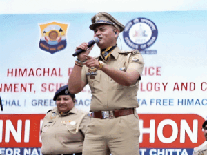 हिमाचल पुलिस बैंड प्रभारी विजय कुमार सस्पेंड:फेसबुक से कमाई के आरोप, डिपार्टमेंटल इन्क्वायरी ऑर्डर; हारमनी ऑफ द पाइन्स ने देश-विदेश में रोशन किया नाम