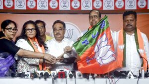 आज BJP ज्वाइन करते ही TMC के तीनों बागी सांसदों को मिला इनाम, बनाए गए राज्यसभा उम्मीदवार​on July 9, 2026 at 4:03 pm