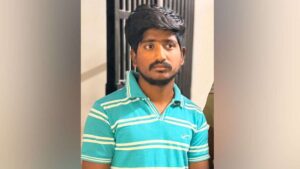 बेंगलुरु में डिलीवरी बॉय जबरदस्ती महिला के घर में घुसा, पहले वॉशरूम इस्तेमाल किया, फिर खुद को किया एक्सपोज​on July 12, 2026 at 6:25 am