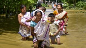 असम में बाढ़ की वजह से हाहाकार, 24 घंटों में 21 और लोगों की मौत, 5.64 लाख लोग प्रभावित​on July 22, 2026 at 1:36 am