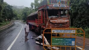 उत्तर कन्नड जिला में भीषण हादसा, ट्रक और क्रूजर के बीच टक्कर में 6 लोगों की मौत, 3 घायल​on July 9, 2026 at 4:26 am