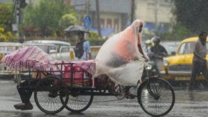 पश्चिम बंगाल में 14 जुलाई तक भारी बारिश की संभावना, उत्तराखंड में कई जगह भूस्खलन, IMD ने जारी किया अलर्ट​on July 12, 2026 at 2:07 pm
