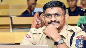 ‘महिला ट्रेनी IPS के बाल खींचे और गला भी दबाया’, यौन उत्पीड़न के आरोपी IPS उदय कृष्णा रेड्डी लिए गए हिरासत में​on July 29, 2026 at 10:53 am
