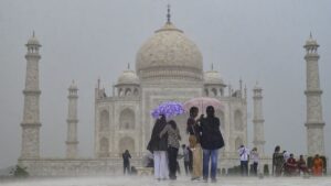 18 राज्यों में मानसून का ‘आफतकाल’, क्या दिल्ली में आज भी होगी बारिश, जानें कैसा रहेगा आज का मौसम​on July 10, 2026 at 4:29 am