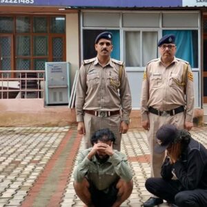 मैक्लोडगंज के जंगल कैफे में पुलिस की रेड:हेरोइन, चरस और गांजा बरामद, रेव पार्टी की सूचना पर कार्रवाई, मालिक समेत दो गिरफ्तार