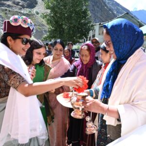 लाहौल-स्पीति में आवारा कुत्तों की नसबंदी का अभियान शुरू:6 दिन में 60 कुत्तों की नसबंदी का लक्ष्य, रेबीज से बचाव पर जोर