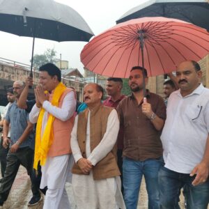 धर्मशाला BJP विधायक सुधीर विजिलेंस थाने पहुंचे:आय से अधिक संपत्ति मामले में 2 घंटे पूछताछ; शर्मा बोले-मकान नापने-दबाव की राजनीति से कुछ नहीं होगा