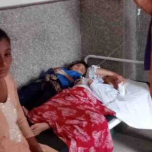 कुल्लू में खीर खाने के बाद 40 स्कूली बच्चे बीमार:फूड पॉइजनिंग की आशंका; उल्टियां के बाद अस्पताल में भर्ती, अभिभावक चिंतित