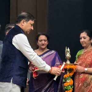 हिमाचल सरकार पर बीजेपी का निशाना:कश्यप बोले-आईएएस कैडर नहीं, मित्रों की फौज कम करें, हिमकेयर बंद करने के बजाय गड़बड़ी की जांच हो