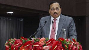 बार काउंसिल का यू-टर्न, NALSAR यूनिवर्सिटी के लॉ ग्रेजुएट्स की प्रैक्टिस पर लगी रोक हटाई; CJI को चीफ गेस्ट बनाने के विरोध पर पहले किया था बैन​on August 14, 2026 at 1:46 am