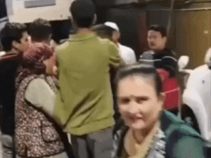 हिमाचल IGMC में सिक्योरिटी गार्ड से मारपीट, VIDEO:फॉर्च्यूनर में आए युवकों पर आरोप; रॉन्ग साइड से गाड़ी लाकर अवैध पार्किंग की