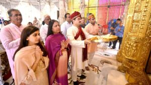 पर्यूषण से पहले परिवार संग महुडी पहुंचे गौतम अडानी, जैन मंदिर में की पूजा-अर्चना​on August 19, 2026 at 4:11 pm