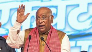 ‘वंदे-मातरम्’ को लेकर कांग्रेस और बीजेपी आमने-सामने, खरगे बोले-BJP हमें देशभक्ति न सिखाए​on August 18, 2026 at 6:20 am