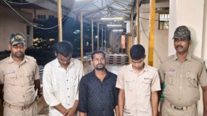 सोने की मूर्ति और गहनों के लालच में शख्स को चारपाई से बांधकर जिंदा जला दिया, 3 आरोपी गिरफ्तार​on August 24, 2026 at 4:35 pm