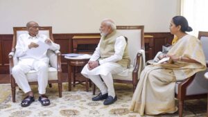 थोड़ी देर में PM मोदी से मिलेंगे NCP के सभी 8 सांसद, शरद पवार के मन में क्या? सुप्रिया सुले ने खुद बताया​on August 10, 2026 at 5:45 am