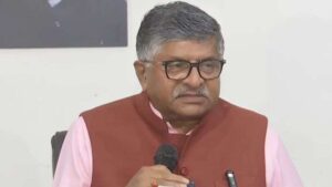 ‘माफी मांगे कांग्रेस नेतृत्व’, रविशंकर प्रसाद ने वंदे मातरम् के अपमान पर सोनिया गांधी को घेरा​on August 16, 2026 at 4:01 pm