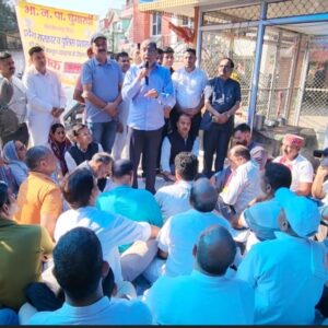 जयराम बोले-मुकदमों से नहीं टूटेगा भाजपाइयों का मनोबल:हिमाचल सरकार पर दोहरे मापदंड के आरोप; बिलासपुर में किया धरना-प्रदर्शन