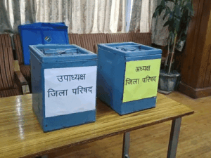 शिमला में जिला परिषद चेयरमैन-वाइस चेयरमैन का चुनाव आज:कांग्रेस-BJP के पास स्पष्ट बहुमत नहीं, निर्दलीय बनेंगगे किंगमेकर; 102 दिन बाद होंगे इलेक्शन