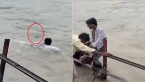 गंगा में बह रहा था 70 साल का बुजुर्ग, हर की पैड़ी पर फिर जो हुआ उसे कैमरे ने कर लिया कैद; VIDEO वायरल​on September 2, 2026 at 10:54 am