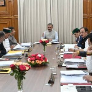 हिमाचल में 24×7 खुली रहेंगी दुकानें:सरकार ने नोटिफिकेशन किया जारी, एक साल तक दी गई छूट; पर्यटकों को 24 घंटे मिला खाना