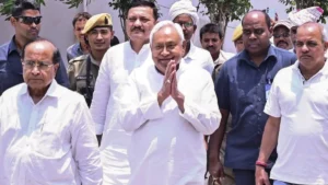नीतीश कुमार ने बुलाई JDU के सभी सांसदों, विधायकों और विधान परिषद के नेताओं की बैठक, क्या है मकसद?​on September 16, 2026 at 1:26 am