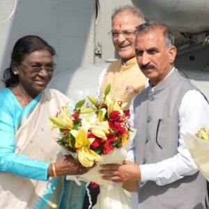 राष्ट्रपति द्रौपदी मुर्मू बिलासपुर पहुंची:एम्स बिलासपुर के 91 डॉक्टरों को डिग्रियां देंगी; कल अटल टनल और हिडिंबा मंदिर जाएंगी
