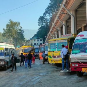 मंडी बस स्टैंड के बाहर अब नहीं रुकेंगी बसें:ASP अभिमन्यु ने दिए निर्देश; नियम तोड़ने पर चालान काटेगी पुलिस
