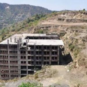 शिमला का कटासनी इंडोर स्टेडियम 19 साल से अधूरा:सरकार की प्लानिंग पर सवाल, पहले क्रिकेट, फिर एथलेटिक्स, अब मल्टी-स्पोर्ट्स अकादमी बनाने की तैयारी