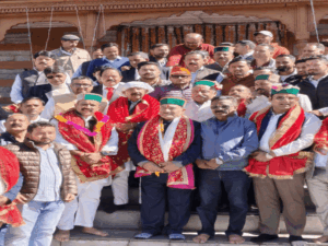 वीरभद्र गुट की एकजुटता से सुक्खू खेमे में हलचल:विक्रमादित्य के साथ आए रोहित-बाली; कांग्रेस में नए सियासी समीकरण, हेलिकॉप्टर को लेकर चर्चाएं