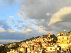 हिमाचल में बदला मौसम, शिमला-कांगड़ा और सोलन में बारिश:6 जिलों में आंधी-तूफान का अलर्ट; अगले 5 दिन बारिश-बर्फबारी के आसार, 3॰C तक गिरेगा तापमान