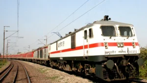 त्योहारों पर रेलवे का बड़ा तोहफा! 6,200 से ज्यादा फेरे लगाएंगी विशेष ट्रेनें, पिछले साल से 30% बढ़ोतरी​on October 22, 2026 at 4:09 pm