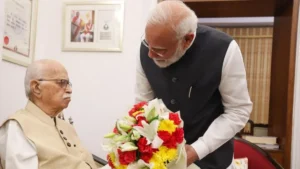 सार्वजनिक जीवन के 25 साल पूरे होने पर LK आडवाणी से मिलने पहुंचे PM मोदी, सामने आईं तस्वीरें​on October 7, 2026 at 2:17 pm
