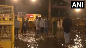दिल्ली-NCR में देर रात से मूसलाधार बारिश, बेहद ठंडा हुआ मौसम; आज यूपी-बिहार, पंजाब समेत इन 24 राज्यों में अलर्ट​on October 12, 2026 at 12:57 am